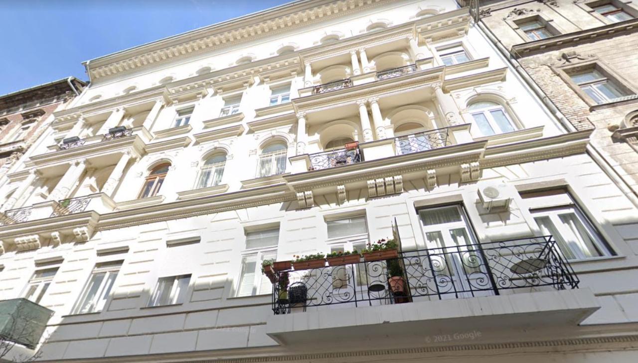 V57 Apartment Oktogon Budapest Esterno foto