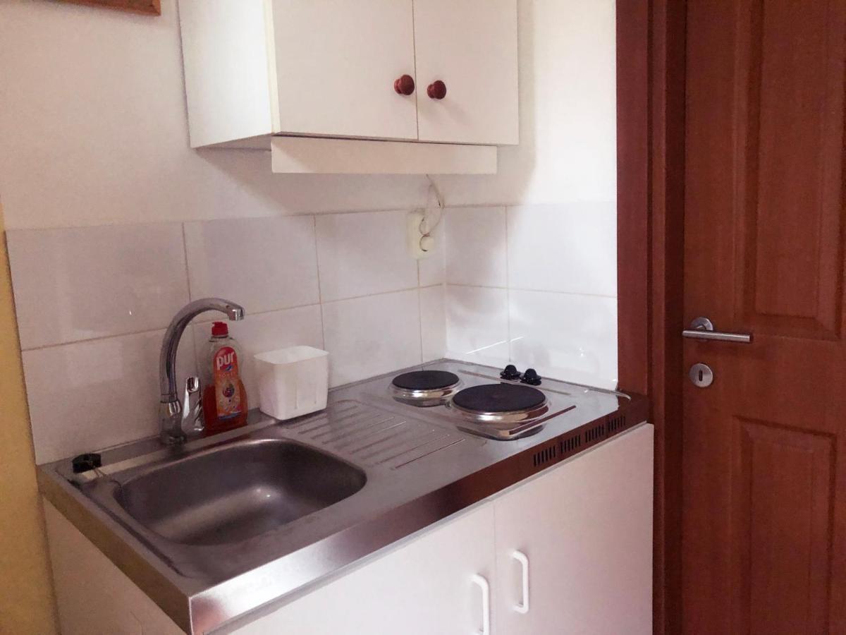 V57 Apartment Oktogon Budapest Esterno foto