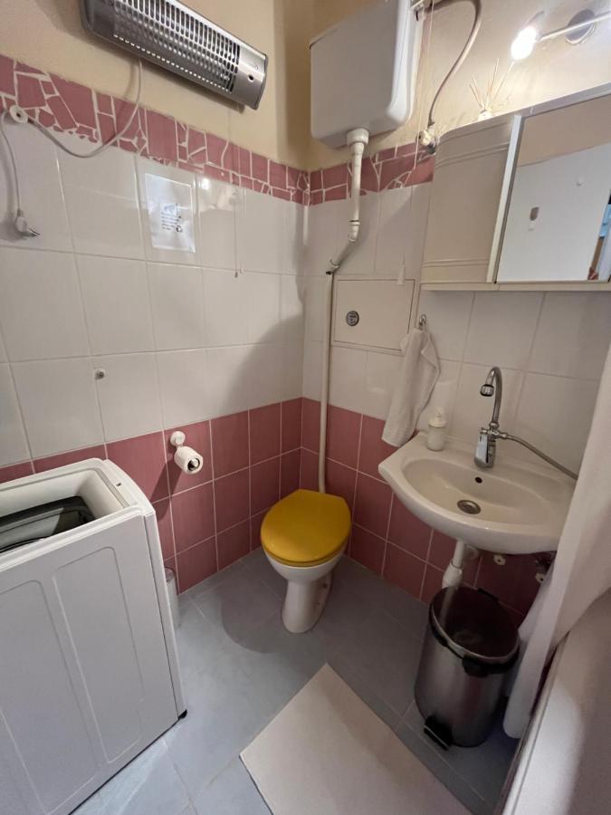 V57 Apartment Oktogon Budapest Esterno foto